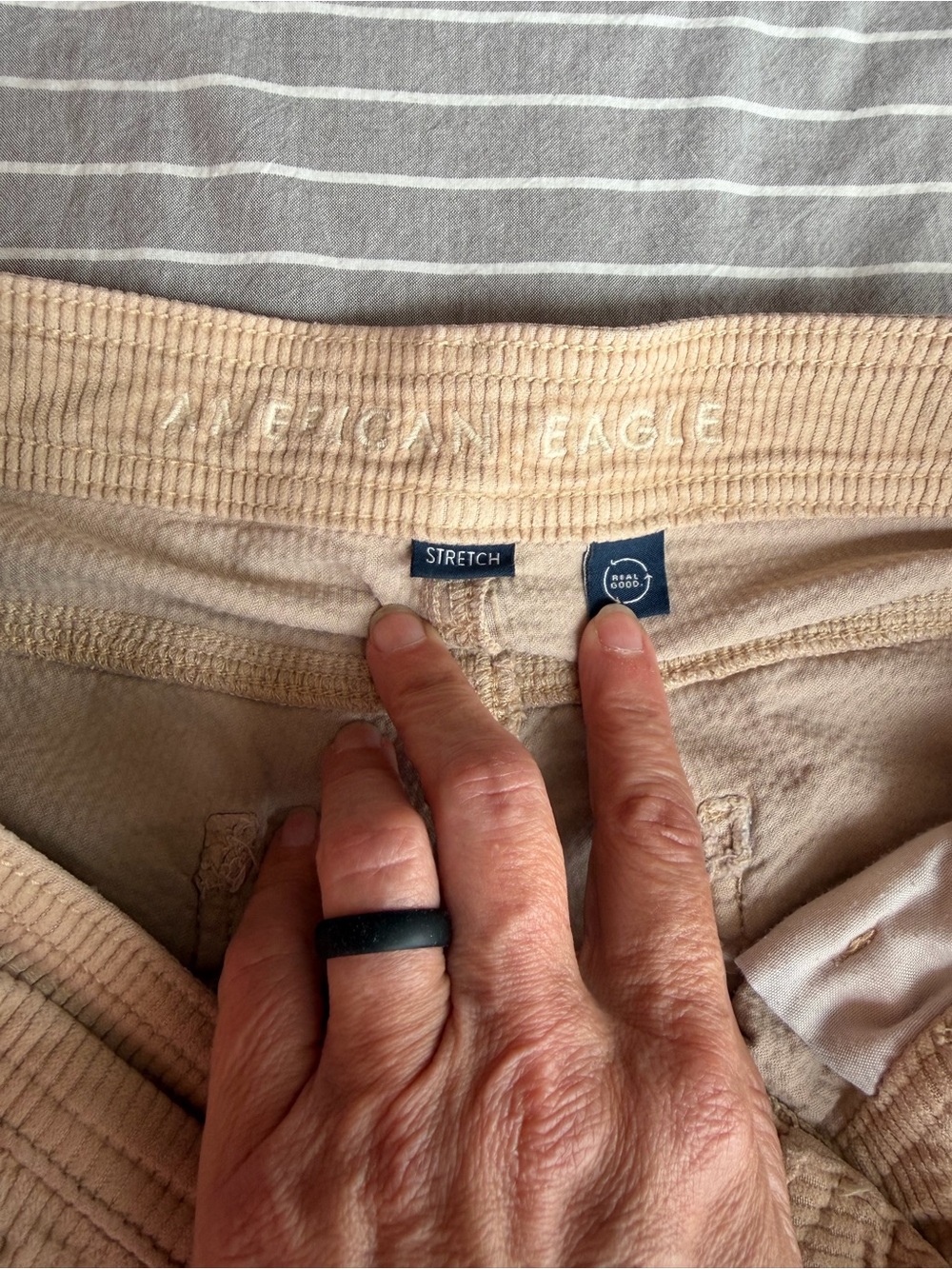 American Eagle high rise wide leg corduroy pants, size 10 - Picture 4 of 6